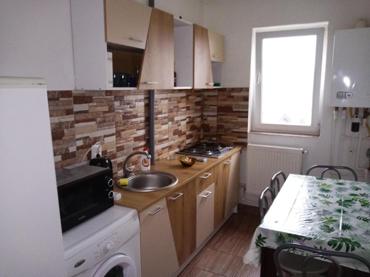 Varipatti House Слатина Экстерьер фото