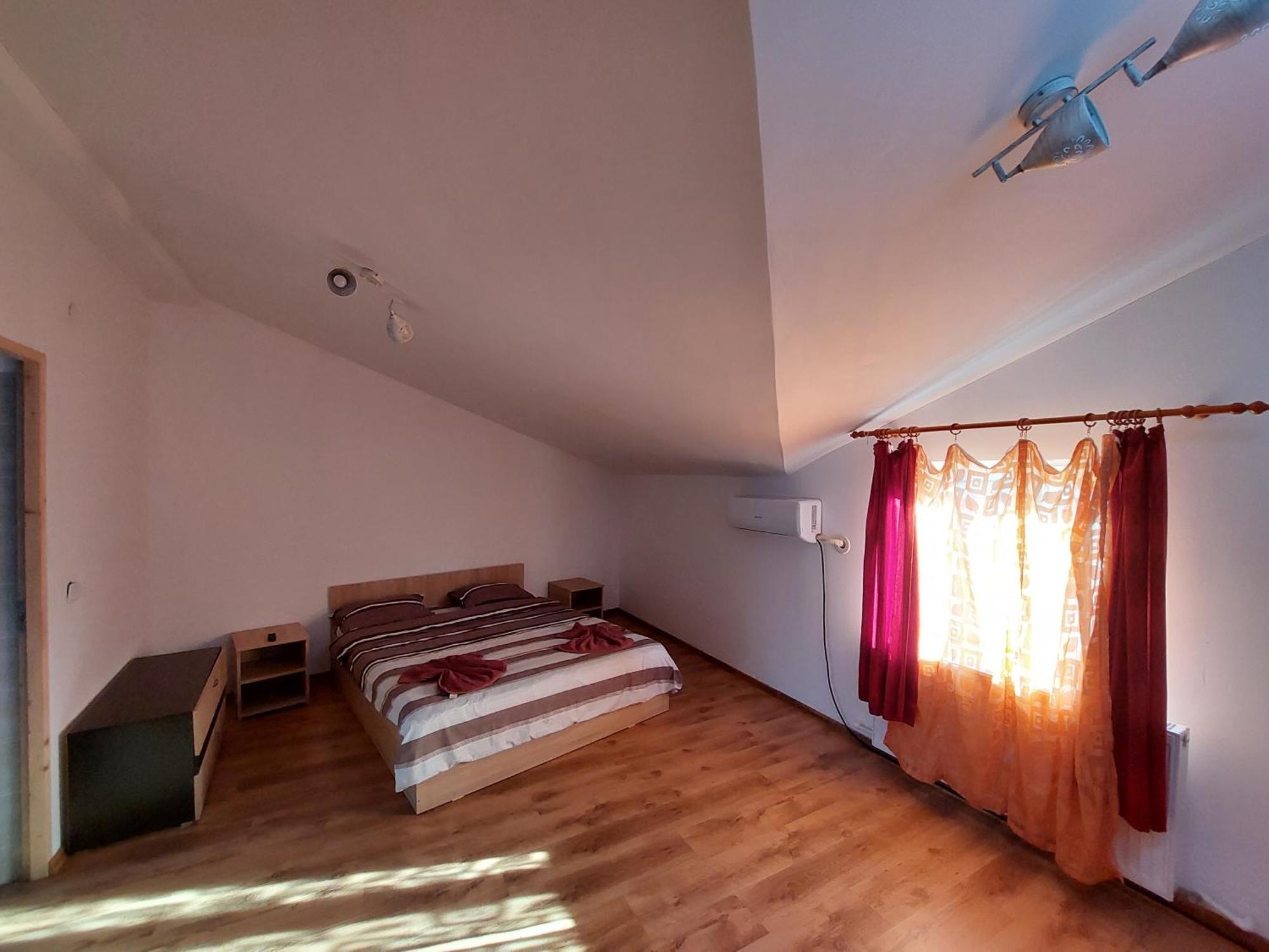 Varipatti House Слатина Экстерьер фото